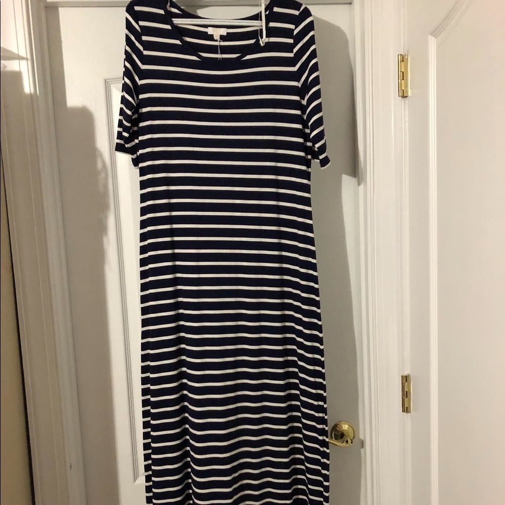 3/4 navy blue stripped maxi dress